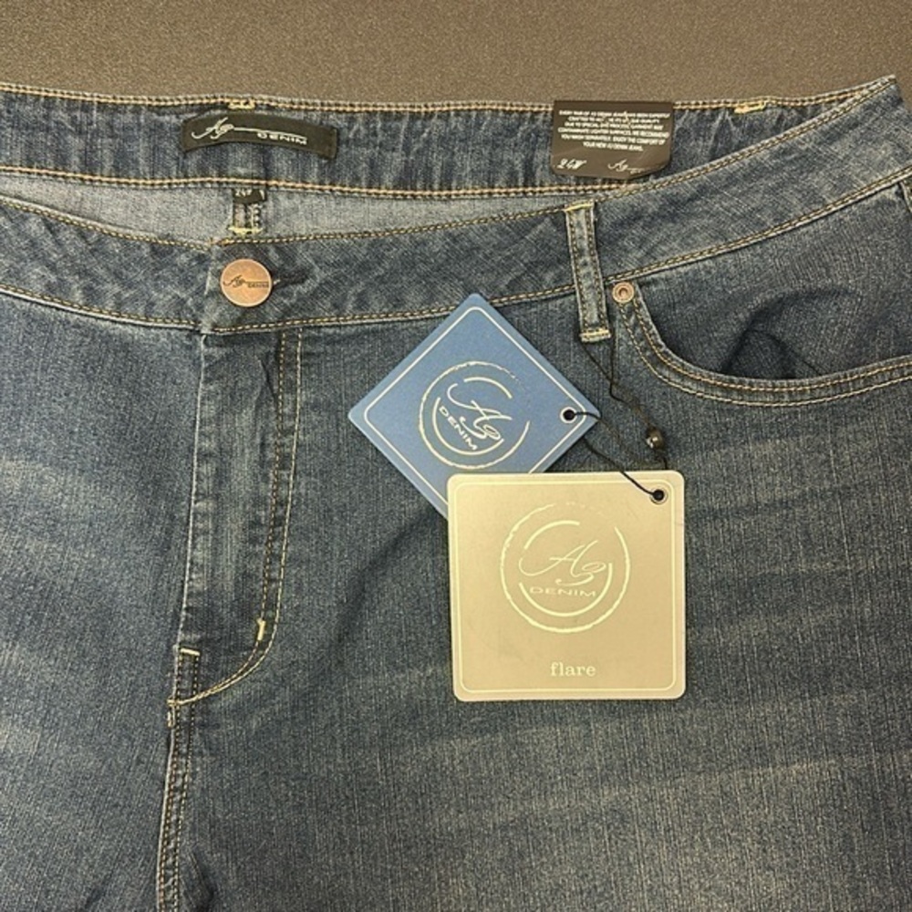 33. NWT AG denim flare jeans in blue size 24 W